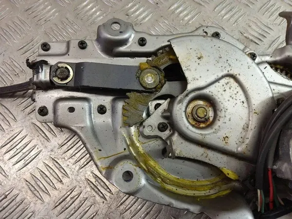 Atuador de porta-malas esquerdo LEXUS RX (_U3_) 42710710030 image 5