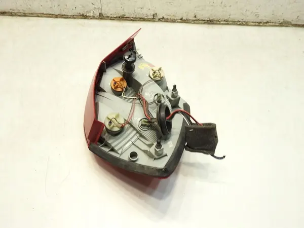 Luz Trasera Derecha Skoda Fabia II Kombi image 3