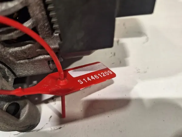 Vaihtovirtageneraattori DENSO Fiat 500X 1.3 MJET 14- OEM 51927505 image 6