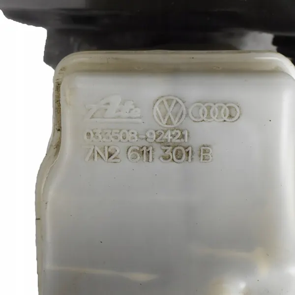 Bromsservotank Audi Q3 2014 5N2614105K image 5
