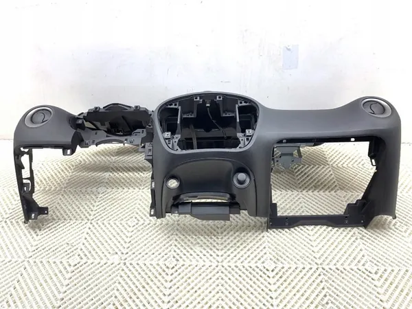 Tableau de bord NISSAN JUKE F15 avec airbag passager OEM image 4