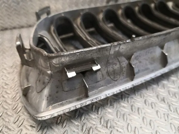 Grille de ventilation pare-chocs arrière BMW X3 E83 OEM 3402910 image 3