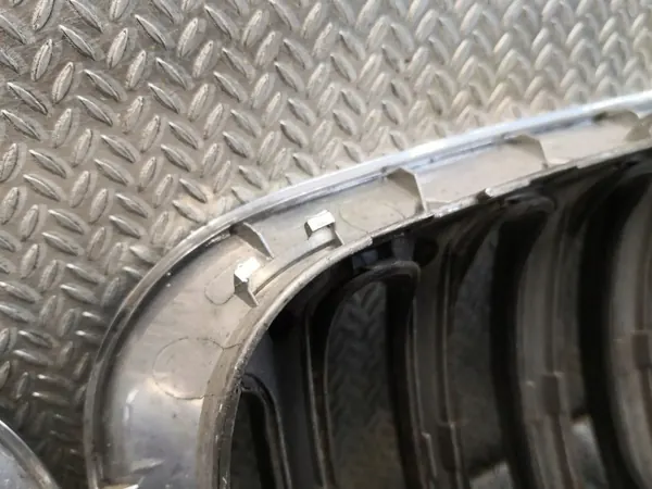 Grille de ventilation pare-chocs arrière BMW X3 E83 OEM 3402910 image 4