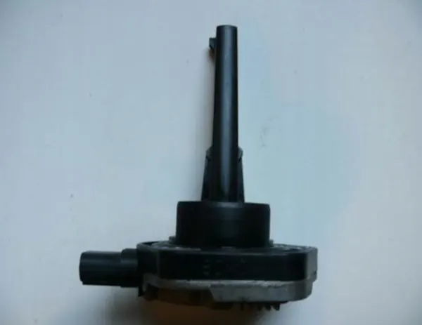 Capteur de niveau d'huile 2.0 I-VTEC Honda CR-V III 06-12 6PR009210-00 image 1