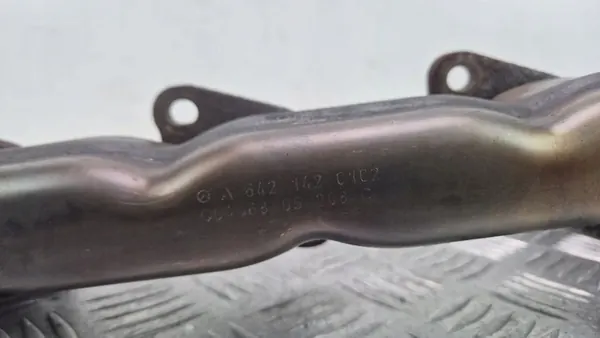 Mercedes-Benz OE A6421420102 Exhaust Manifold image 3