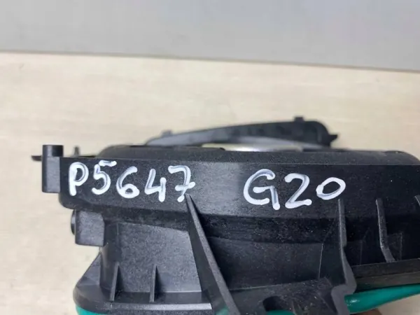 BMW 3 2021 lågtonshögtalare höger OEM 2622862 image 7