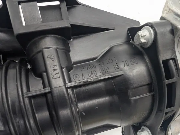 MERCEDES W245 B Acelerador A6400901670 Válvula EGR A6401401360 image 3