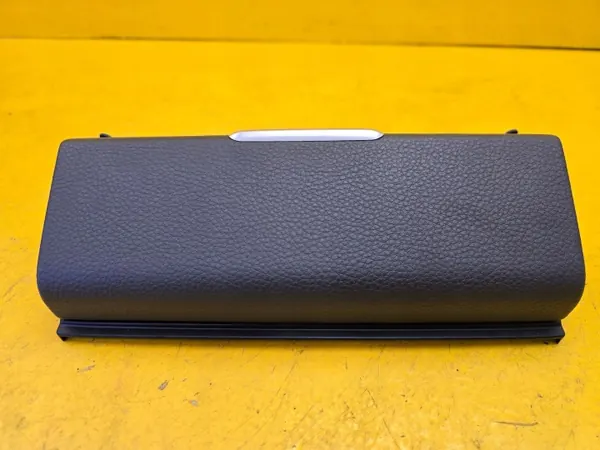 Askkopp Porsche Macan 95B OEM 95B858100 - Begagnad image 2
