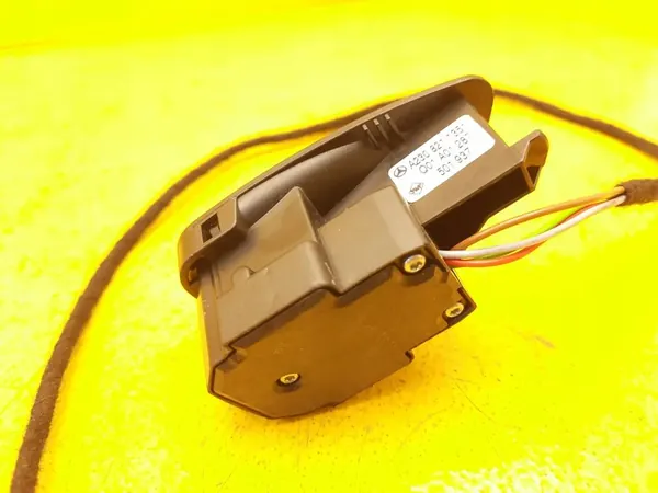 Mercedes-Benz SL W230 Raam Schakelaar A2308211351 image 3