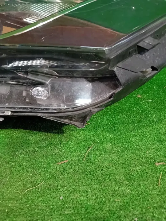 Vasen Etuheijastin Renault Clio IV 12- OEM 01034099900010 image 3