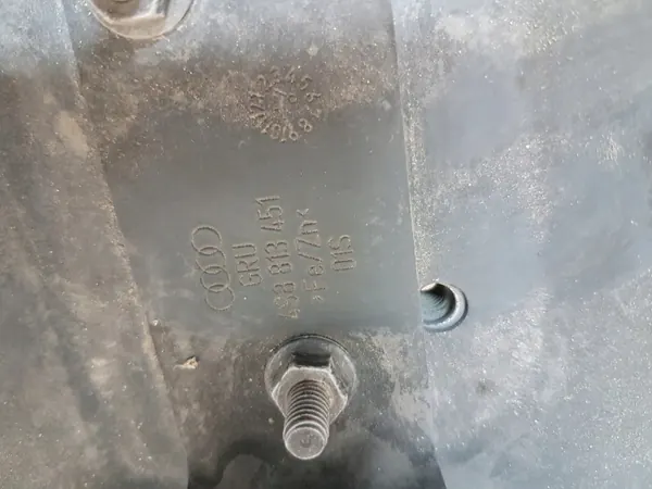 Audi R8 II Hinterachsträger OEM 4S0814667 - Gebraucht image 9