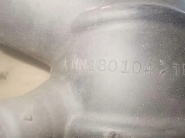 Moottorikansi OEM MN115519 Mitsubishi Eclipse II:lle image 3