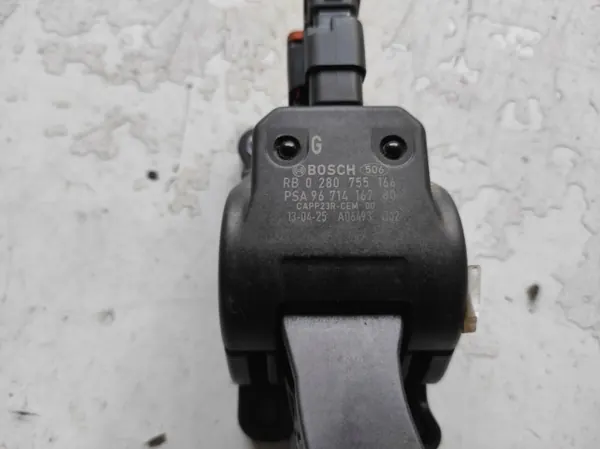 Kaasupoljinpotentiometri OEM 9671416780 Peugeotille image 4