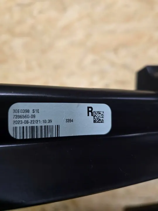 BMW X3 G01 tavaratilan hylly OEM 7396559 7396560 image 4