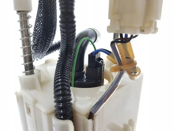 Bomba de combustível KIA Carens II 2009 image 2