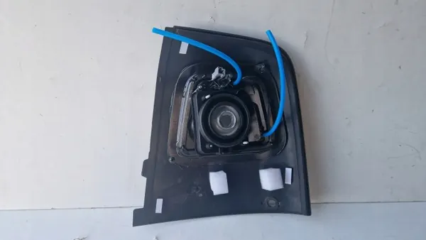 Volvo FH4 Dakhoek Halogeenlamp OEM 84055738 image 3