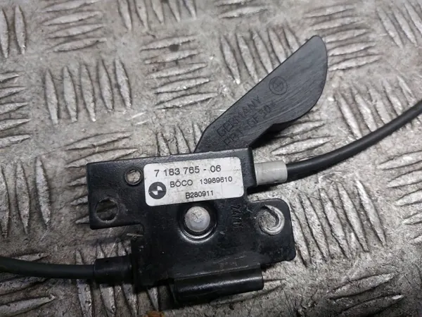BMW Motorhuvelås OEM 7183763 7183764 image 5