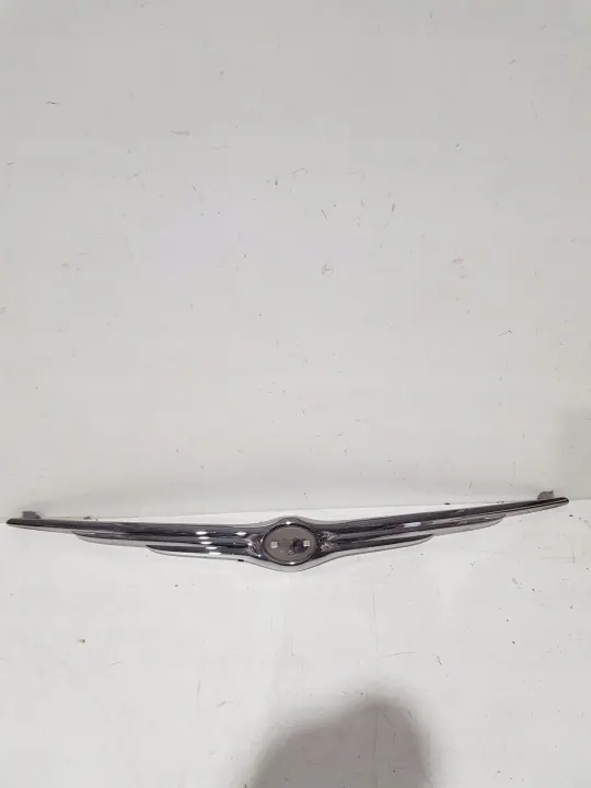 Etupään tuuletusritilä OEM 5116124AB Chrysler Sebring image 2