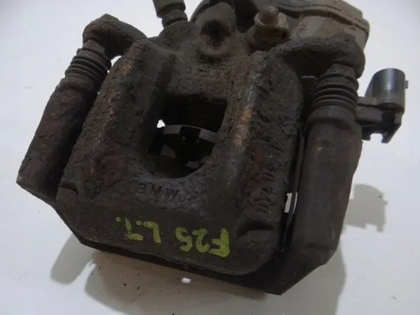 BMW X3 F25 Bromsok OEM 6791017 Vänster Höger image 3