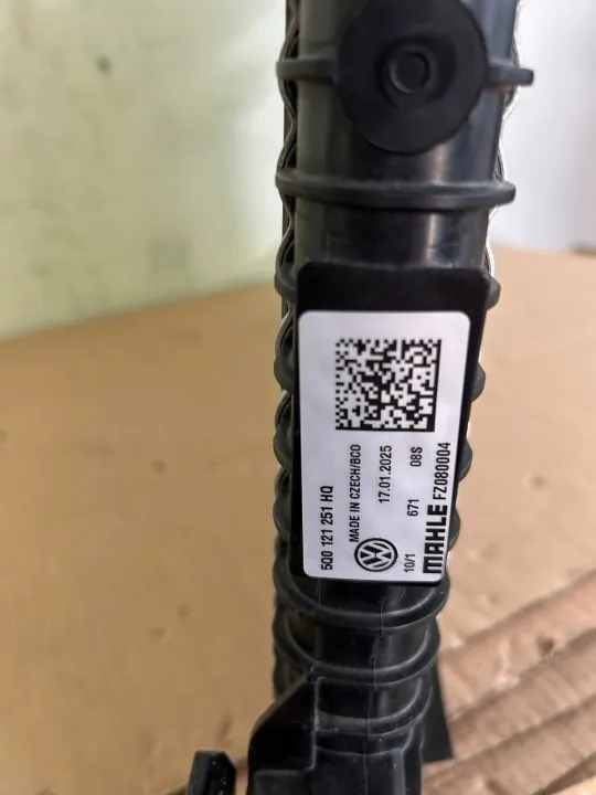 Vesijäähdytin OEM 5Q0121251HQ - Käytetty VW OE image 3