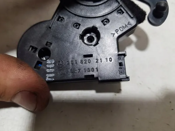 OEM A2098202110 Dakschakelaar voor Mercedes CLK W209 image 4
