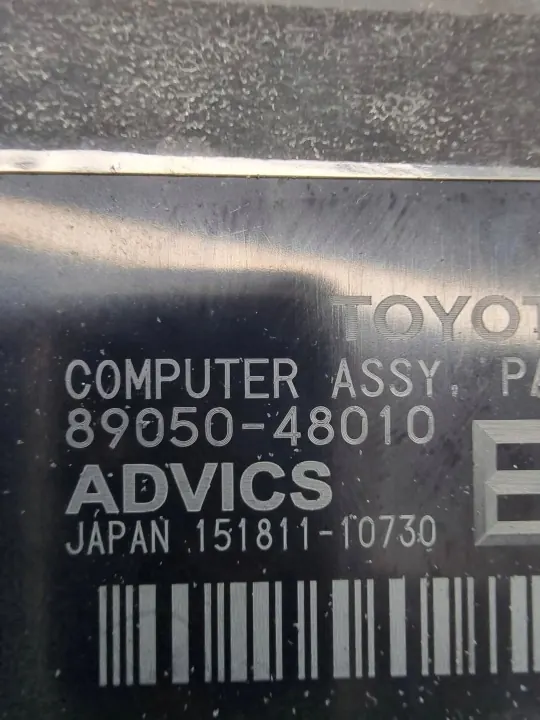 Lexus handbromsmodul OEM 8905048010 RX 450H 2018 image 3