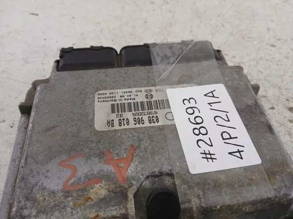 Módulo ECU Audi A3 S3 8L OEM 038906018BA image 6