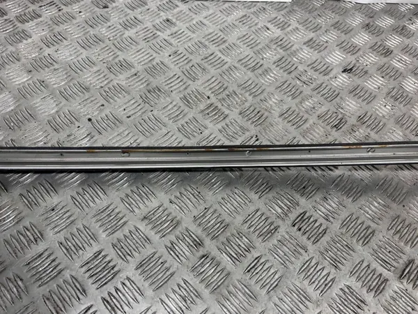 Heckfensterleiste links Tesla Model X OEM 103224900B image 6