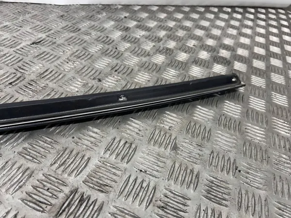 Heckfensterleiste links Tesla Model X OEM 103224900B image 8