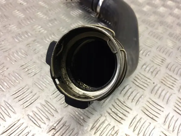 Renault Captur 2014 Intercooler Schlauch image 4