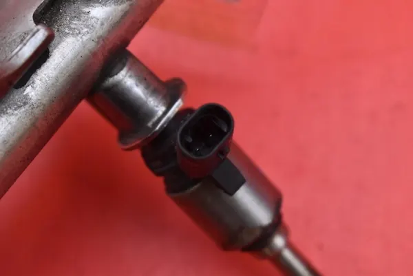 Rampe d'injection 06J133317G Audi A5 8T 1.8 TFSI Coupe image 10