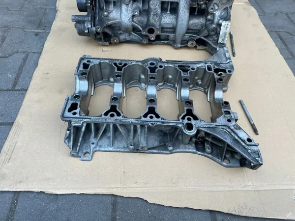 OPEL ASTRA K 1.6 CDTI Moottorilohko LVL - OEM image 5