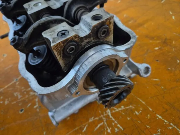 Sylinterikansi Suzuki OE OEM Wrakomania-30161-6IA image 6