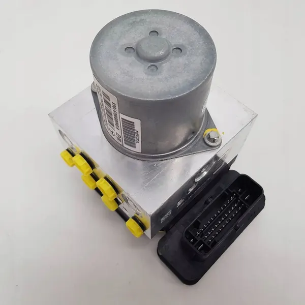 POMPE ABS MERCEDES W205 C63 AMG A2054310700 image 1