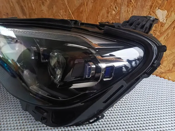 Linker voorlicht Mercedes W213 Lift Full LED A2139060110 image 2