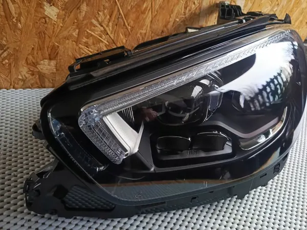 Linker voorlicht Mercedes W213 Lift Full LED A2139060110 image 4