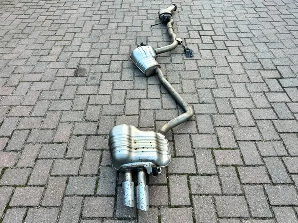 Audi OE Auspufftopf OEM 8W0253411D Gebraucht image 2