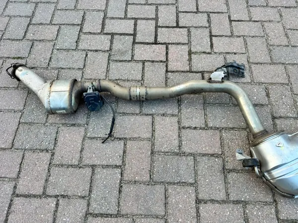Audi OE Auspufftopf OEM 8W0253411D Gebraucht image 4