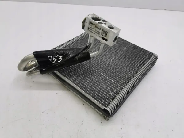 Lämmitysjäähdytin ilmastointi OEM 5WC816103 Volkswagen Tiguan image 2