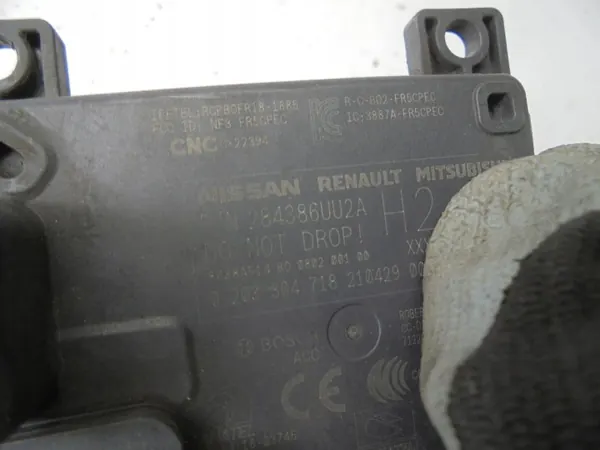 Nissan Qashqai III Tutkasensorin Kiinnike OEM 284386UU2A image 5