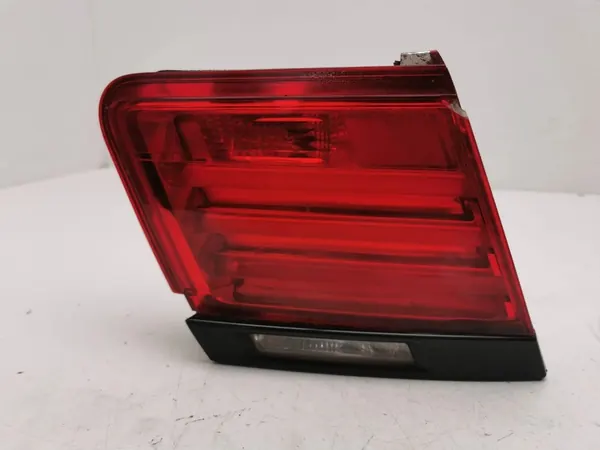 BMW 7 F01 F02 F03 F04 2009 Luz trasera de maletero izquierda image 4