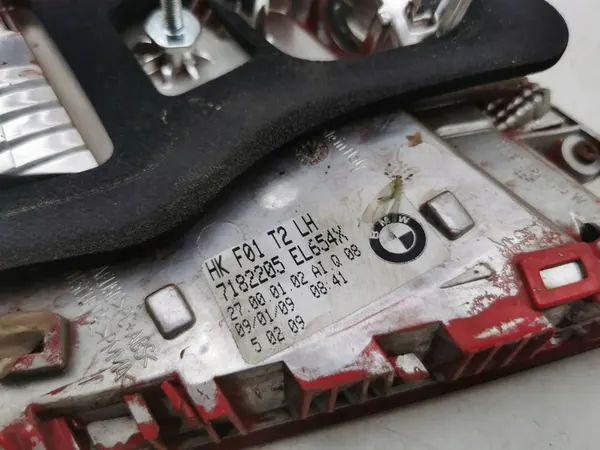 BMW 7 F01 F02 F03 F04 2009 Luz trasera de maletero izquierda image 6