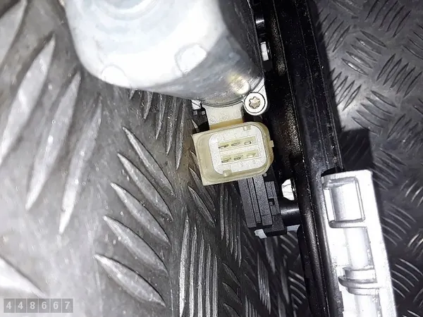 Raamregelaar Mercedes C Klasse 2003 a2038203042 image 6