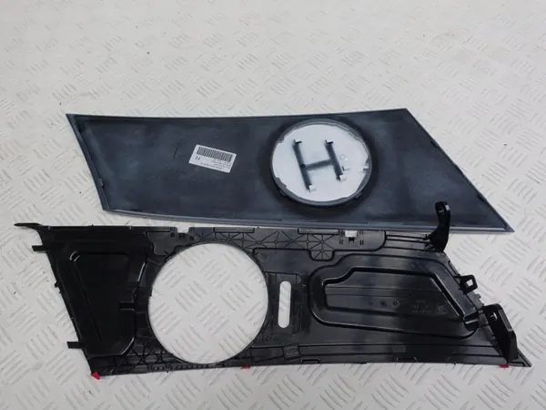 Rechter brandstofvulklep OEM 4T8827994 Lamborghini Huracan image 7