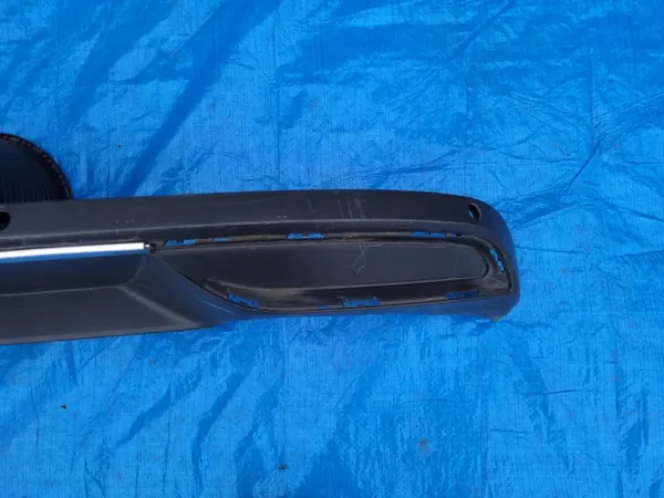 Skoda Superb III Heckdiffusor OEM 3V5807521H Limousine image 4