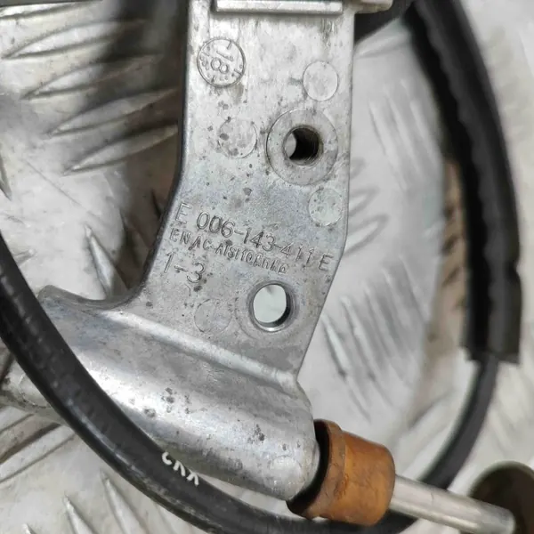 Câble de frein à main OEM E006143411E pour Audi A6 image 7