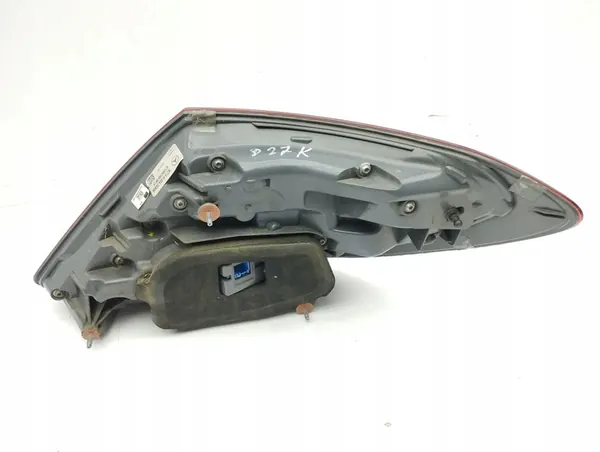 Mercedes-Benz E W213 2017 Linker Achterlicht image 4