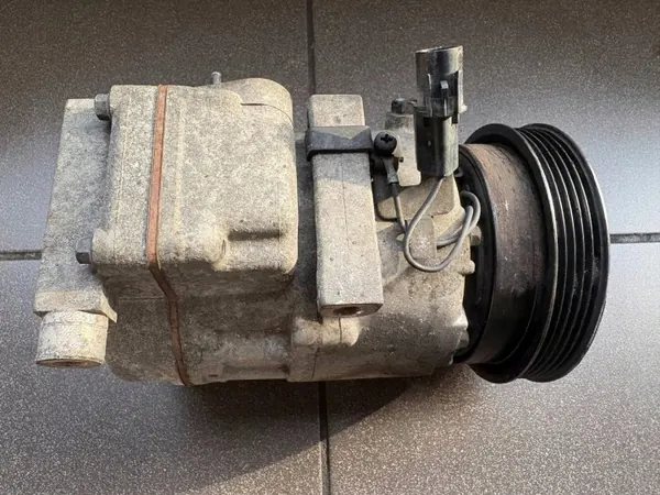 Airco compressor Hyundai i30 1.6 CRDI OEM F500-AN8CA-03 image 2