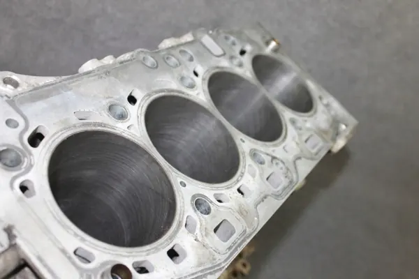 Bloque motor OEM MINI TOYOTA N47C20A - Usado, Buen Estado image 7