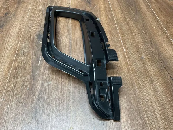 Porsche 992 Turbo Linker Achterrooster OEM 992807941A image 3